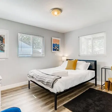 Smart Eclectic Art House Near Uc Davis Med Center Villa Sacramento Exterior photo