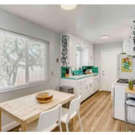 Smart Eclectic Art House Near Uc Davis Med Center Villa Sacramento Exterior photo