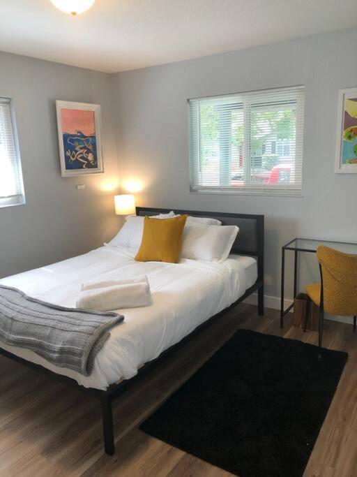 Smart Eclectic Art House Near Uc Davis Med Center Holiday home